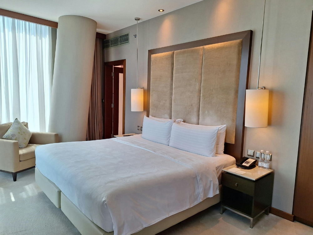 Hotels and rooms